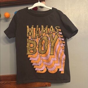 COTTON ON Mama’s Boy Shirt 🧡